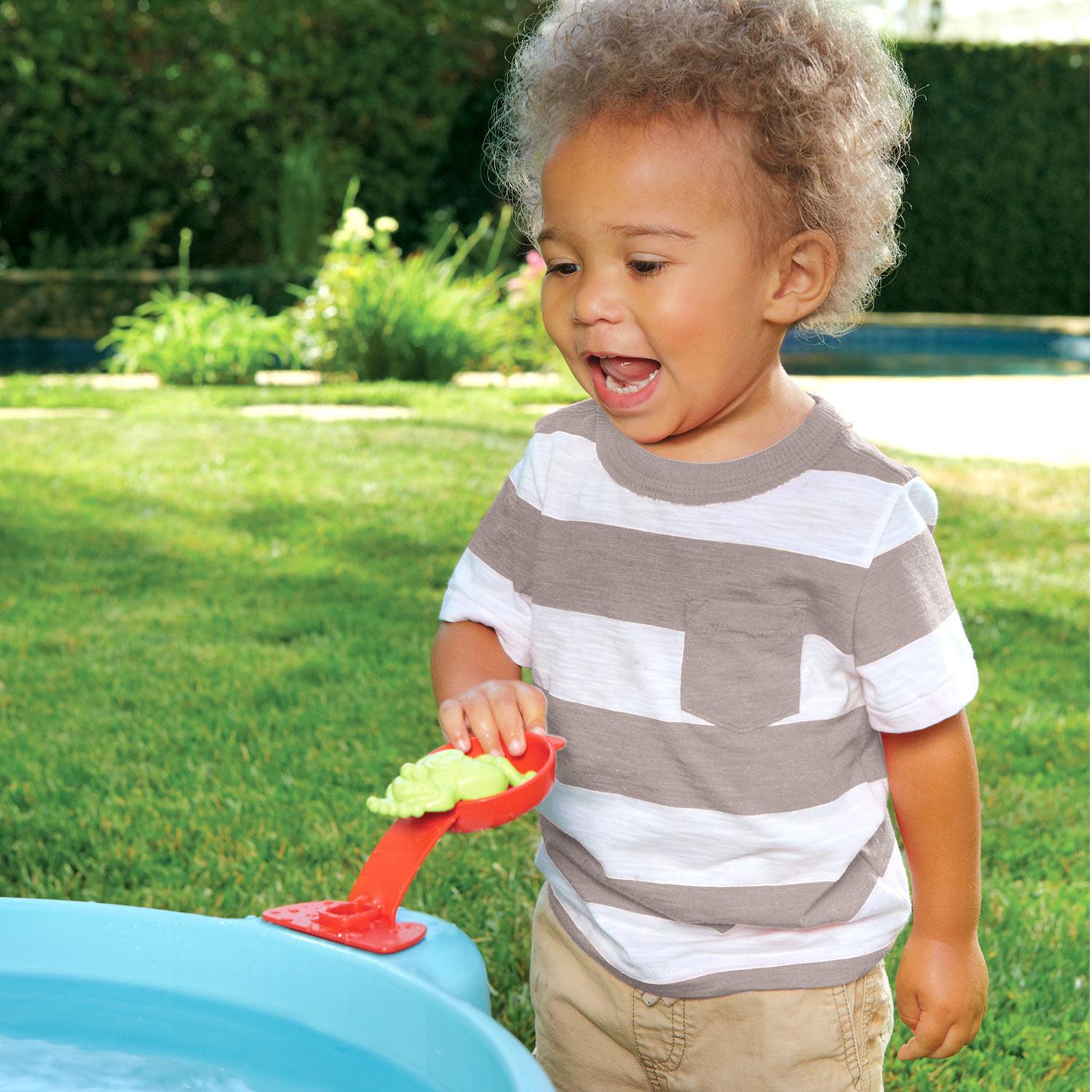 Little Tikes Fish 'n Splash Water Table? - Image 6