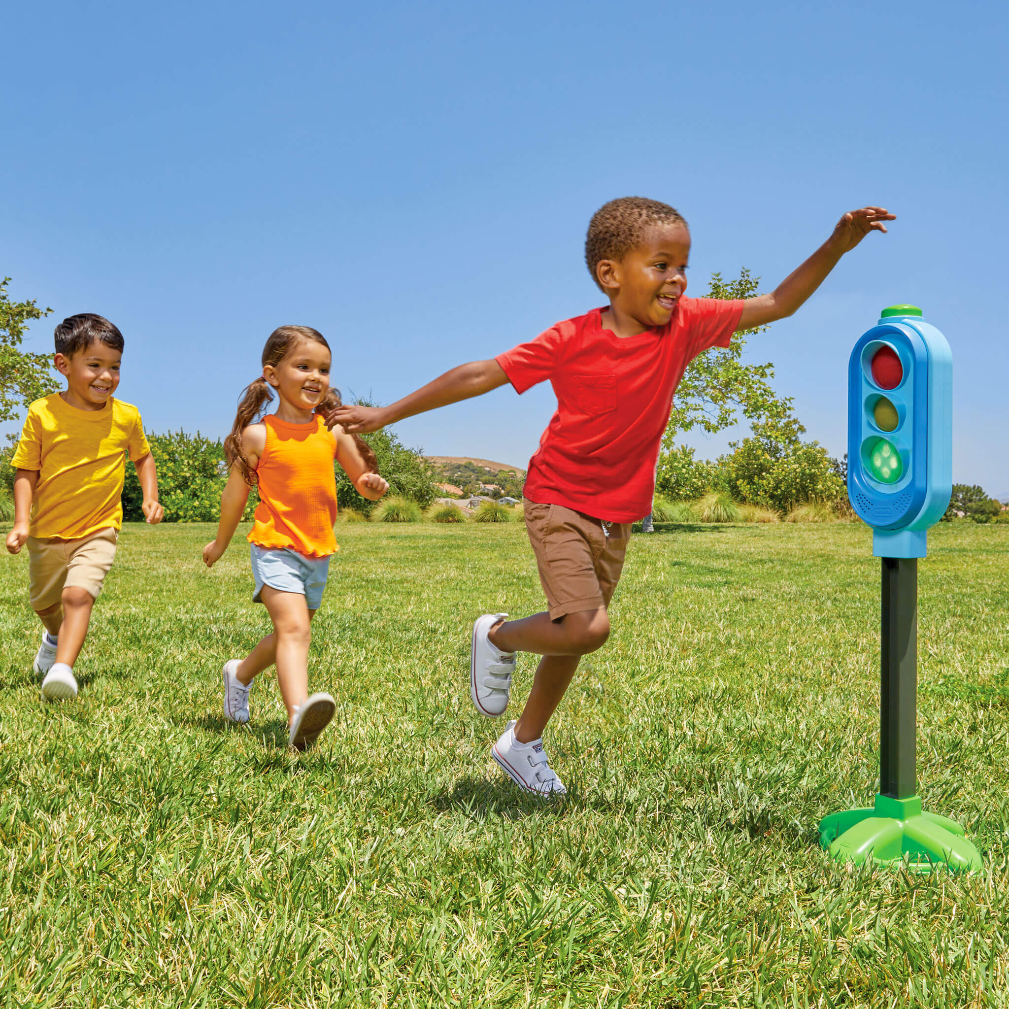 Little Tikes Red Light Green Light - Image 2