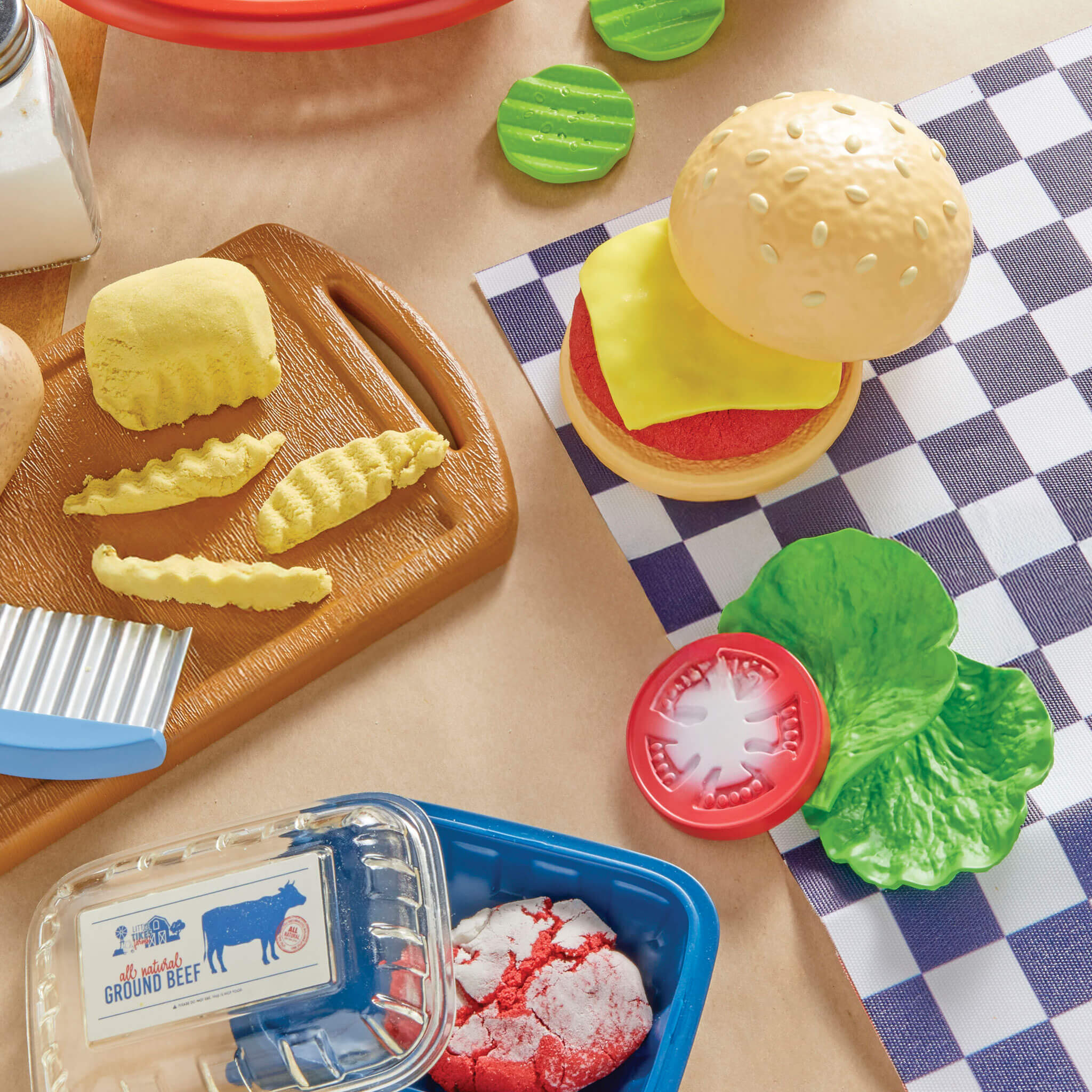Little Tikes Creative Chefs? Cheeseburger and Fries Kit - Image 6