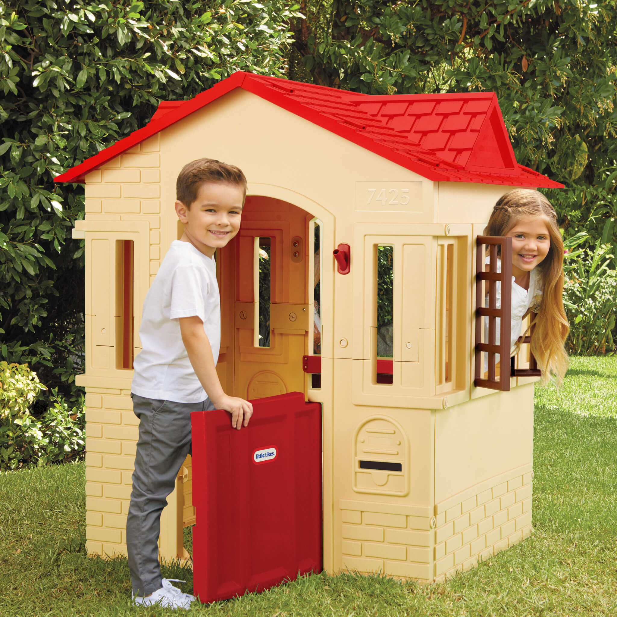 Little Tikes Cape Cottage Playhouse? - Tan - Image 2