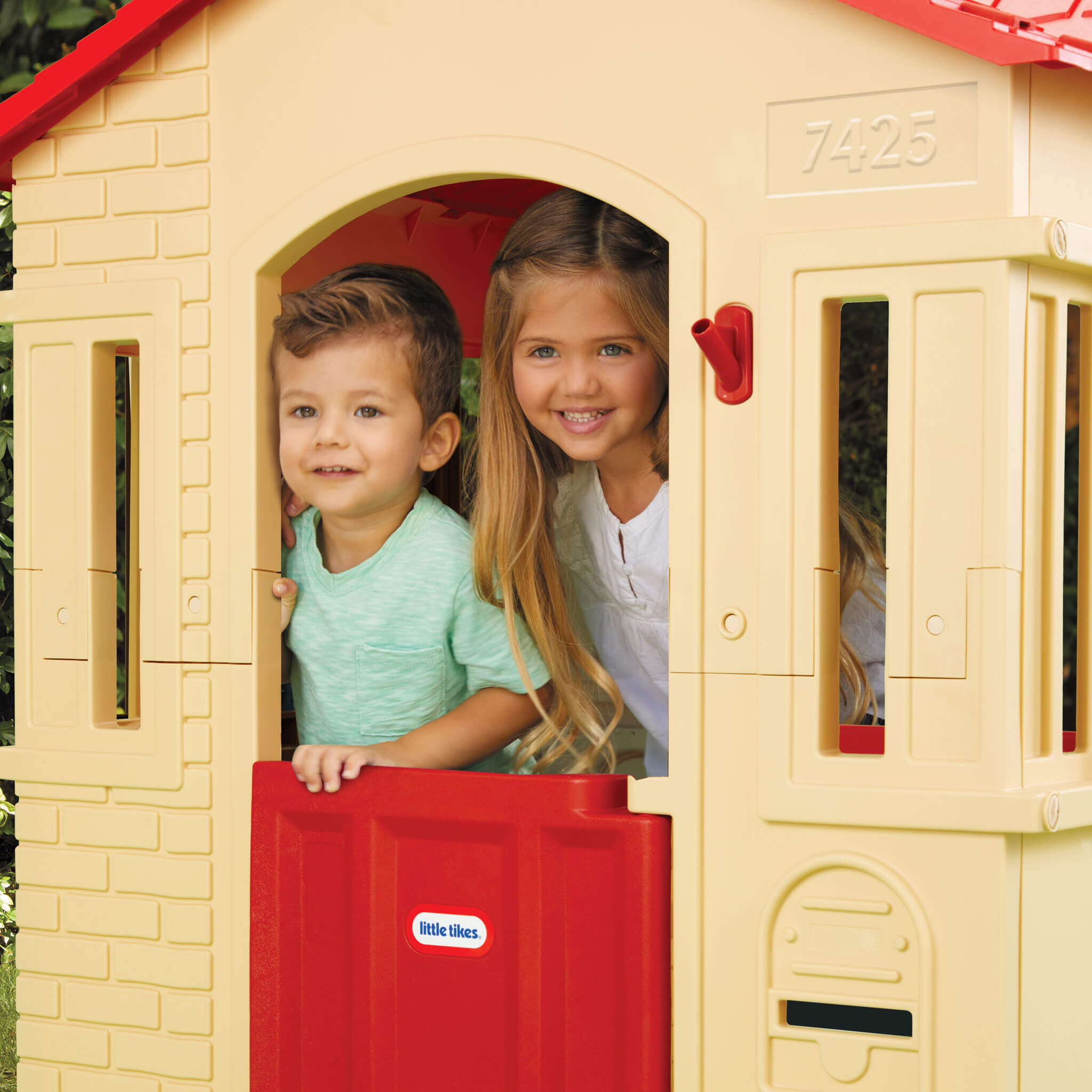 Little Tikes Cape Cottage Playhouse? - Tan - Image 5