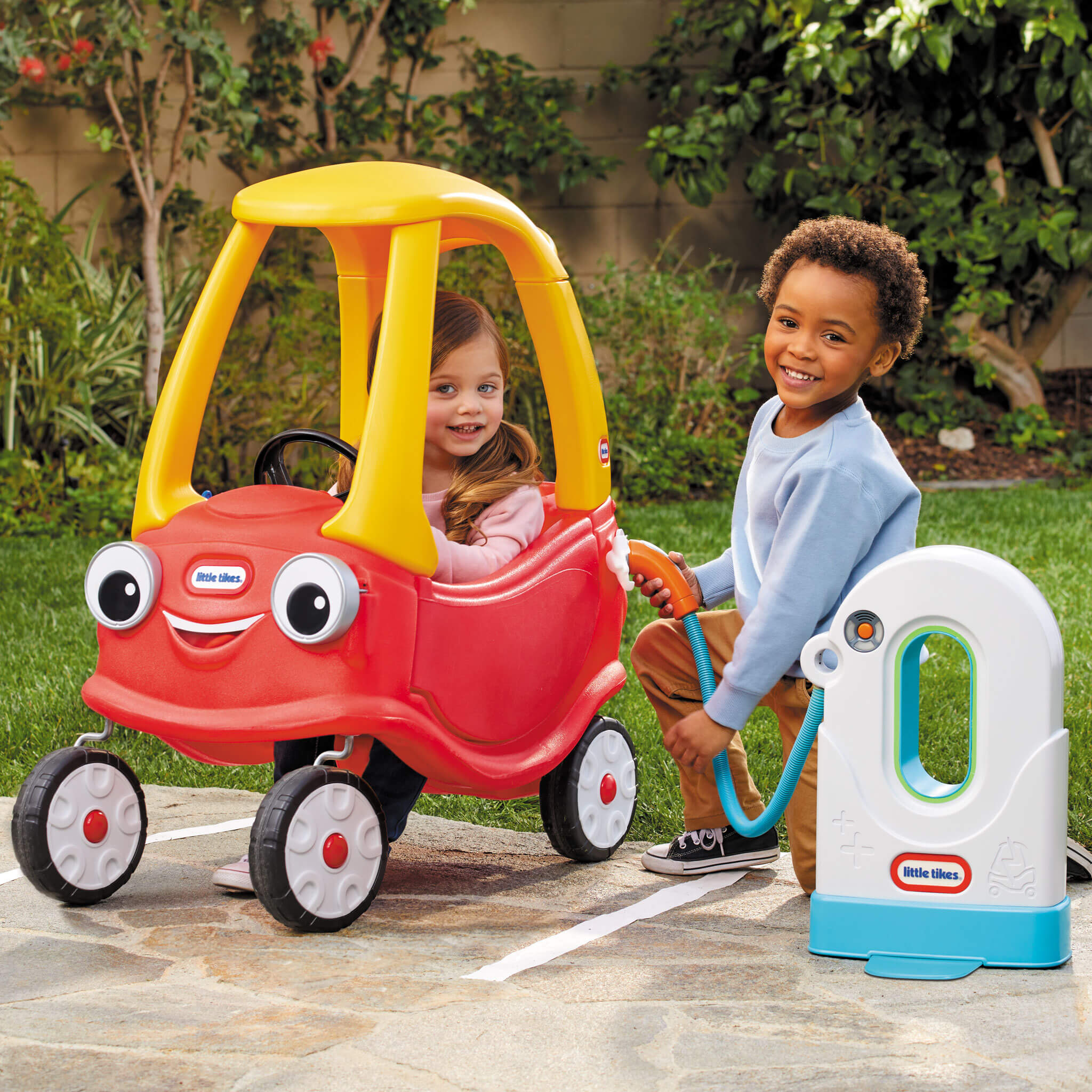 Little Tikes Cozy E-Charging Station - Image 2