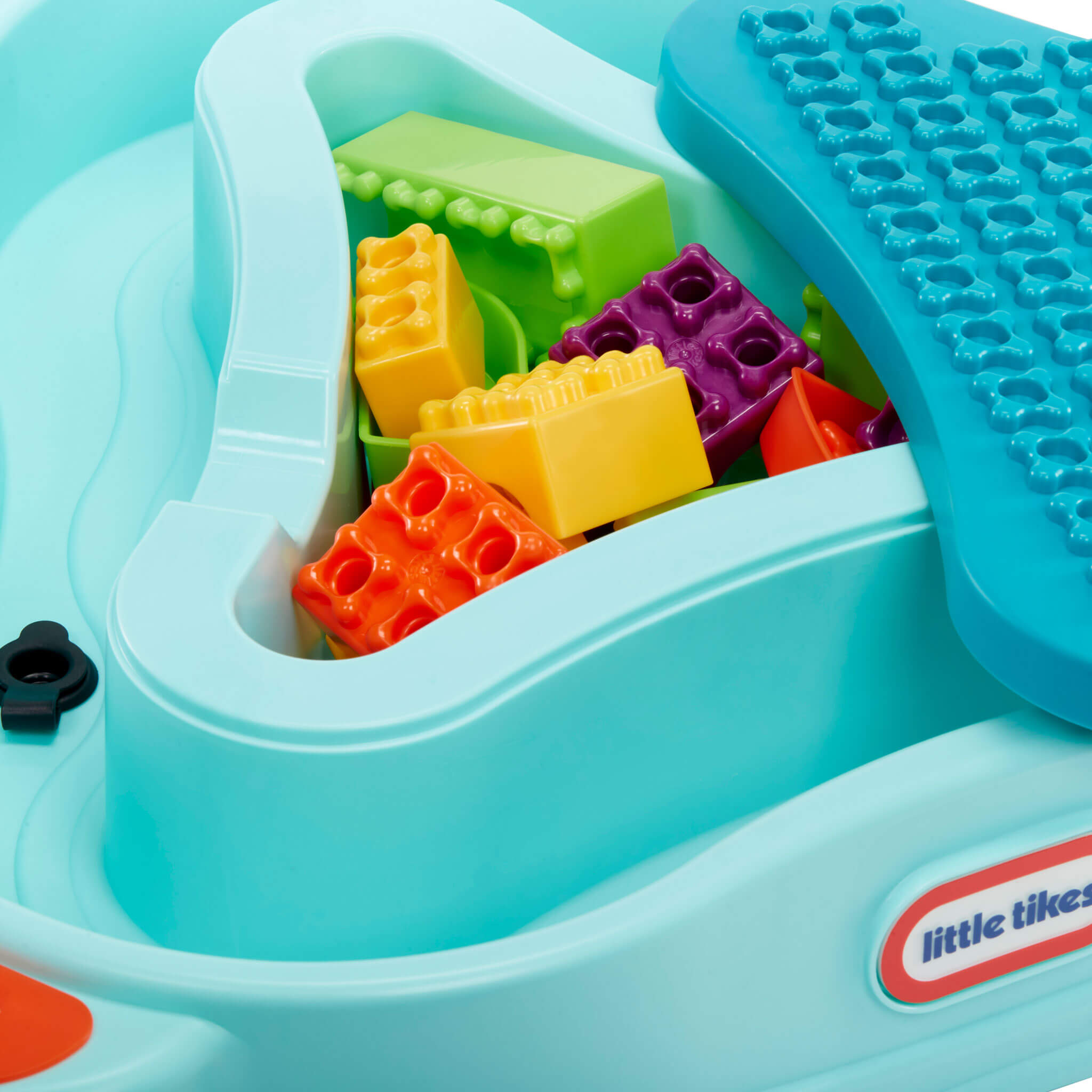 Little Tikes Build & Splash? Water Table with 25+ Accessories - Image 7
