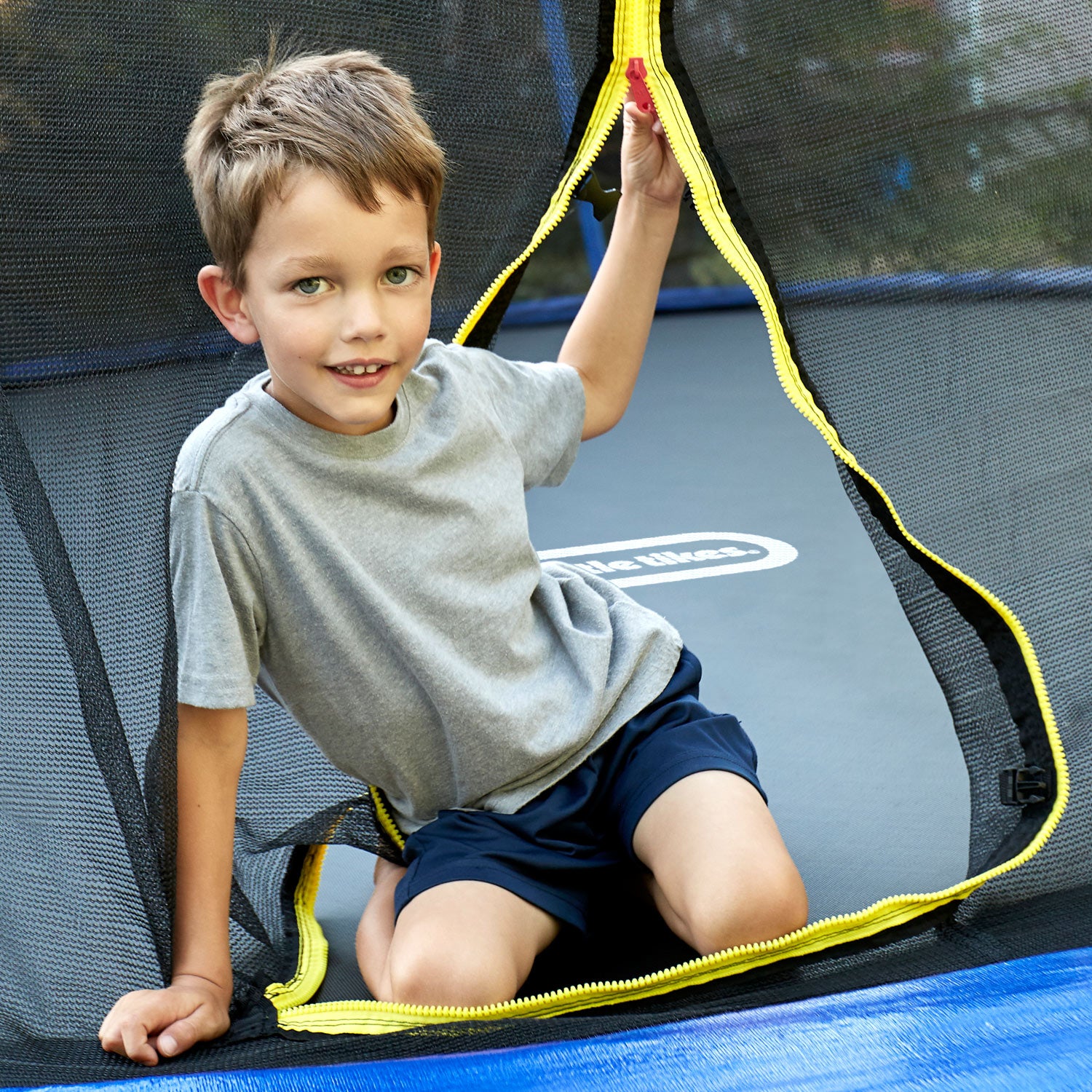 Little Tikes Mega 15-foot Trampoline - Image 4