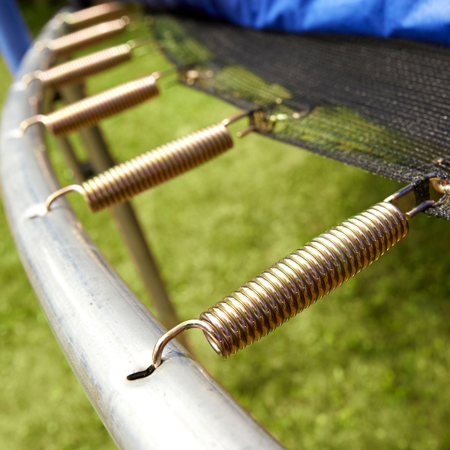 Little Tikes Mega 15-foot Trampoline - Image 5