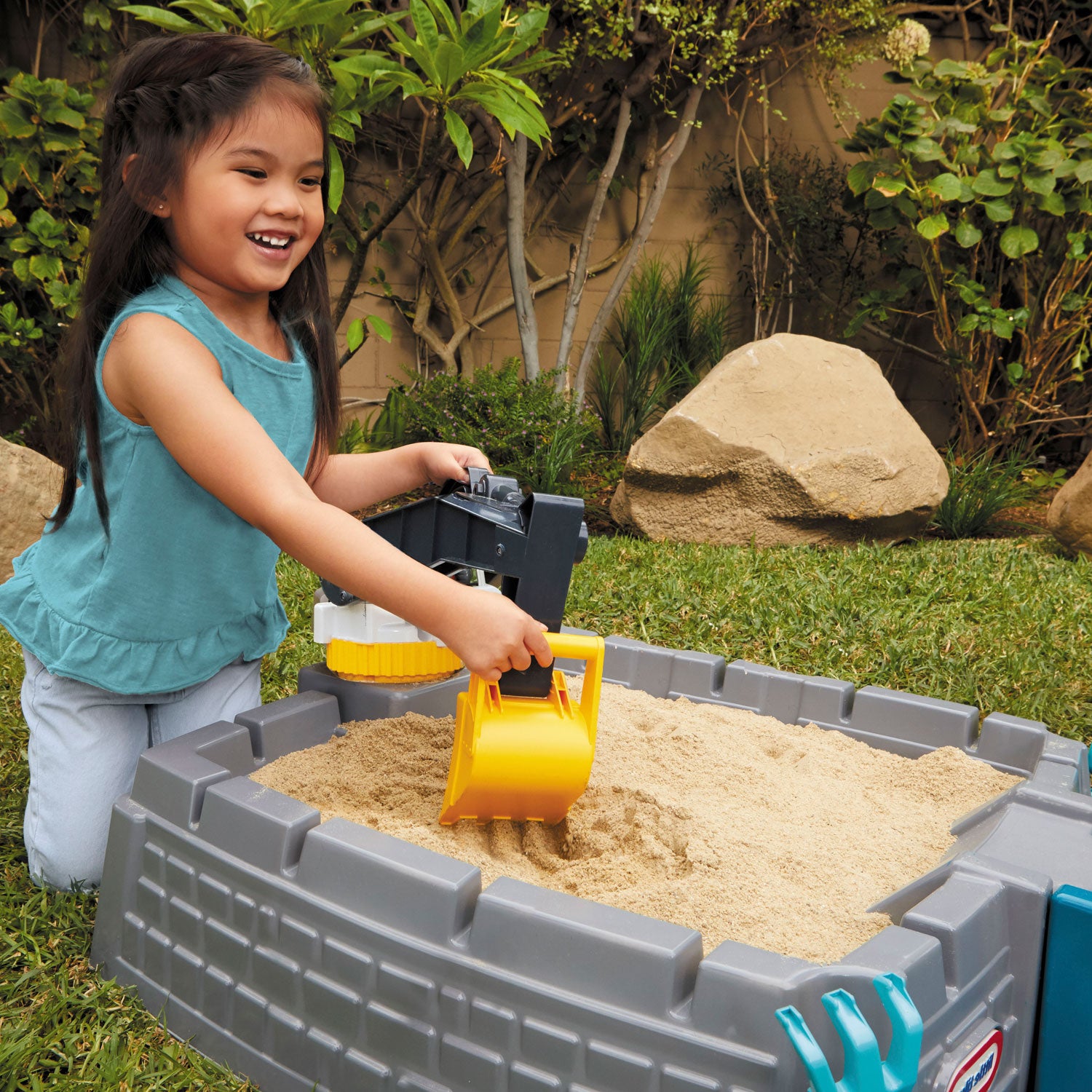 Little Tikes Dirt Diggers? Excavator Sandbox - Image 4