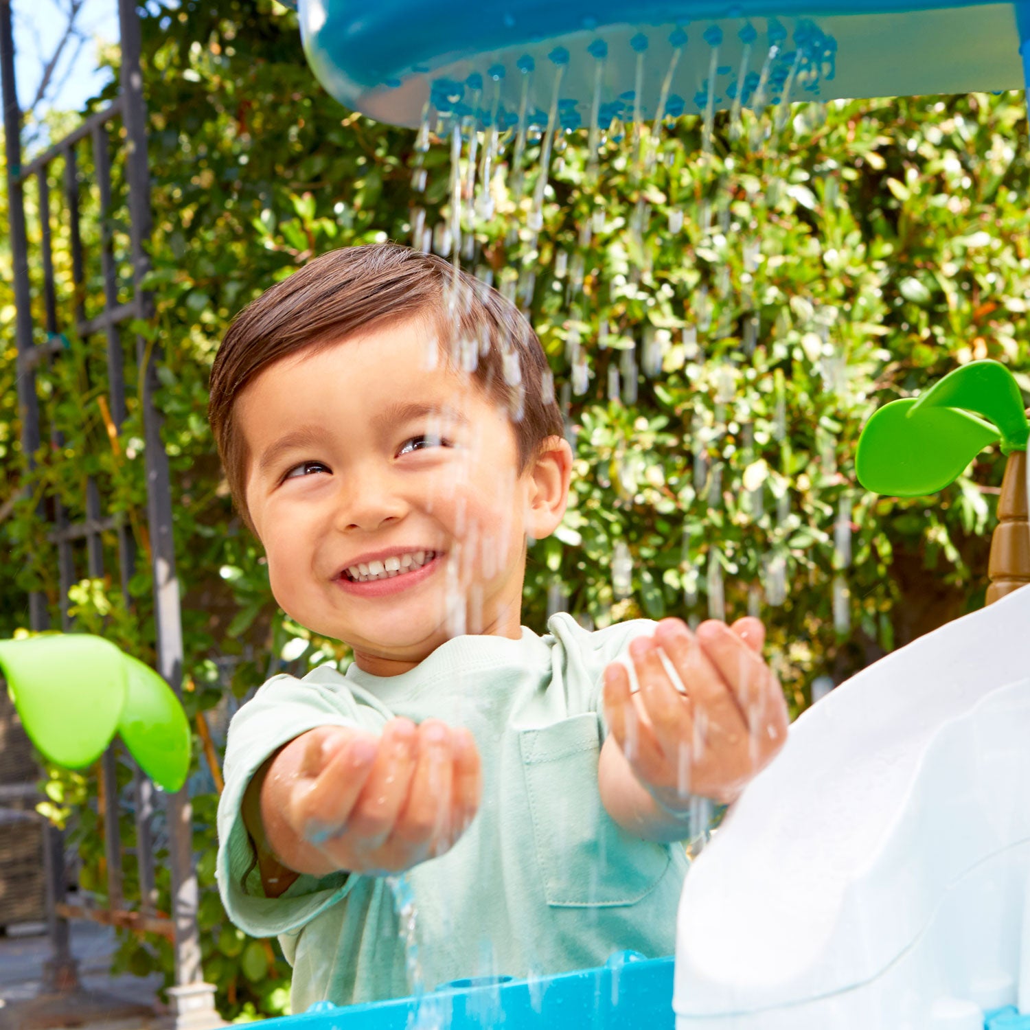 Little Tikes Waterfall Island Water Table - Image 3